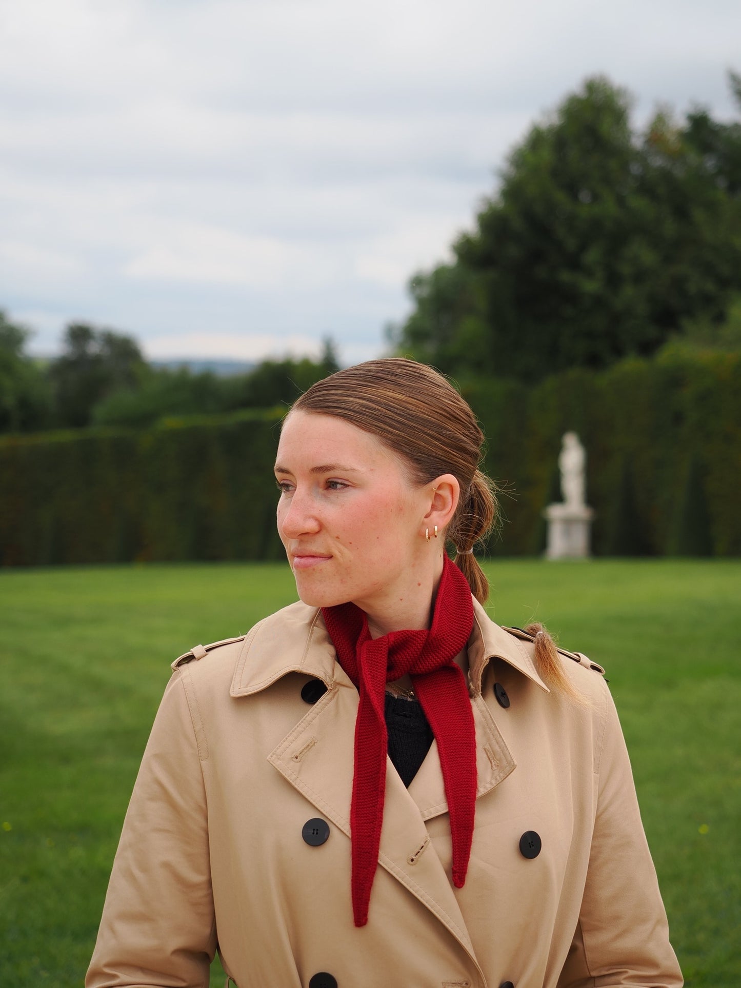 Rouge Triangle Scarf