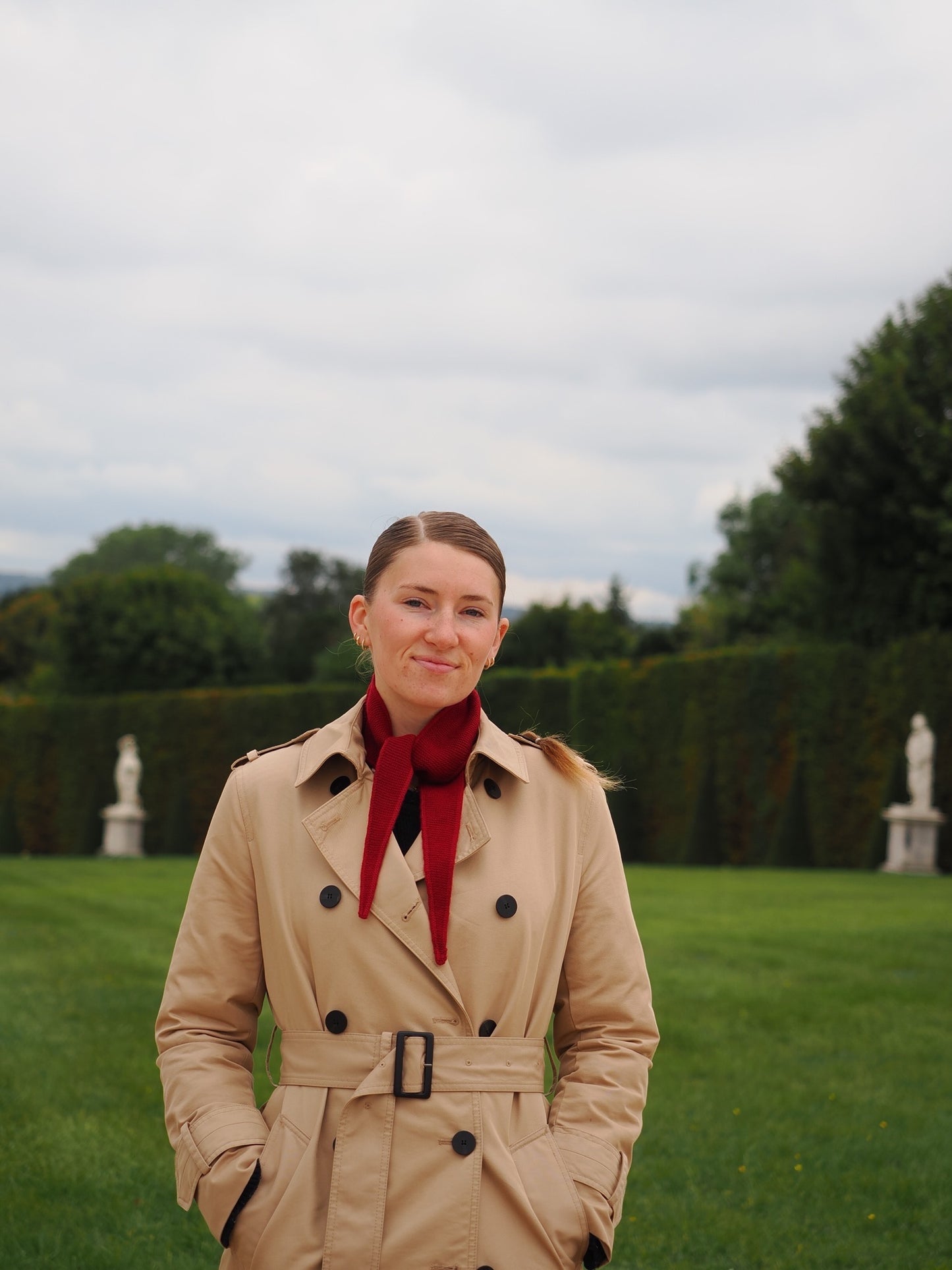 Rouge Triangle Scarf