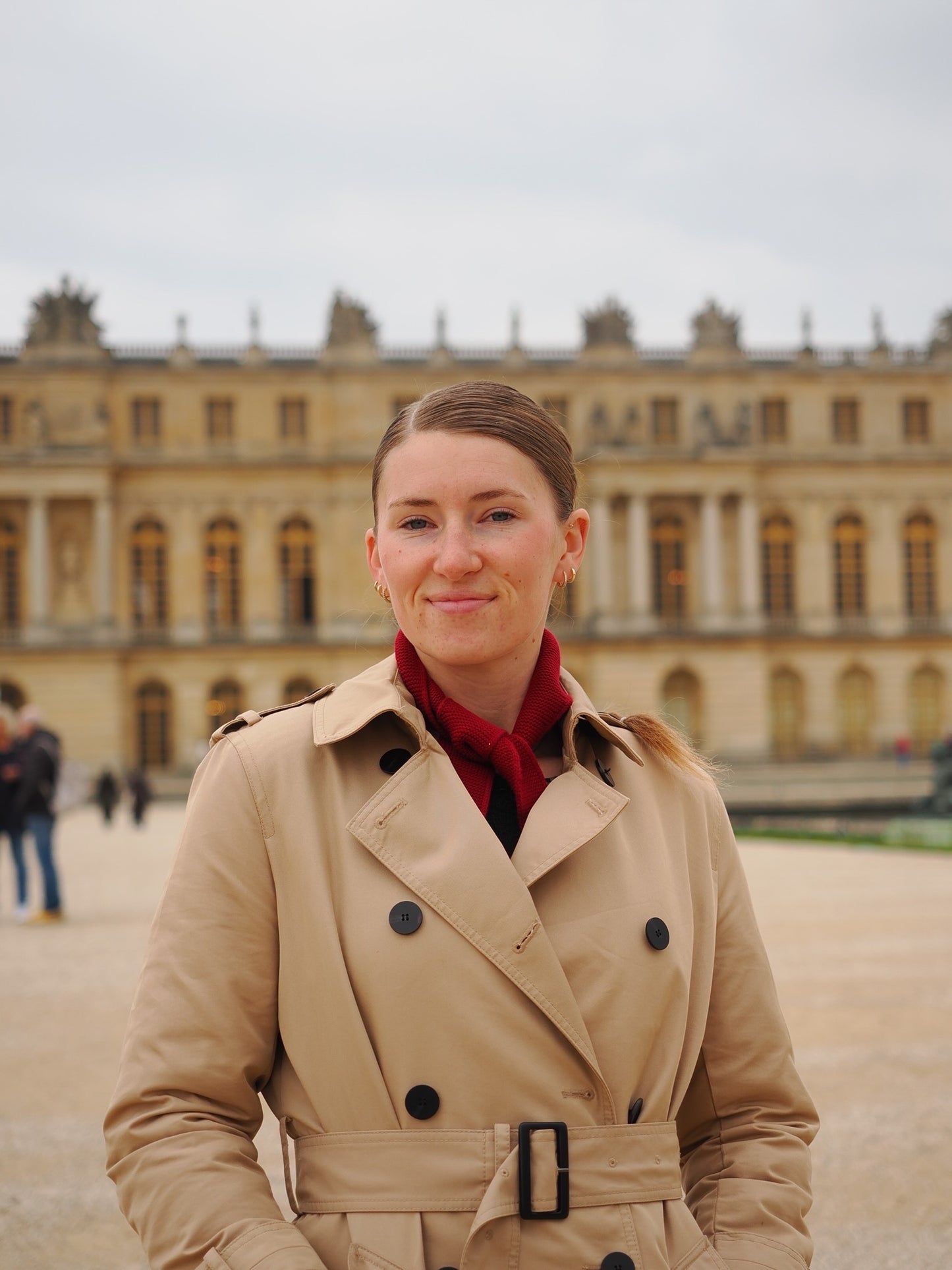 Rouge Triangle Scarf