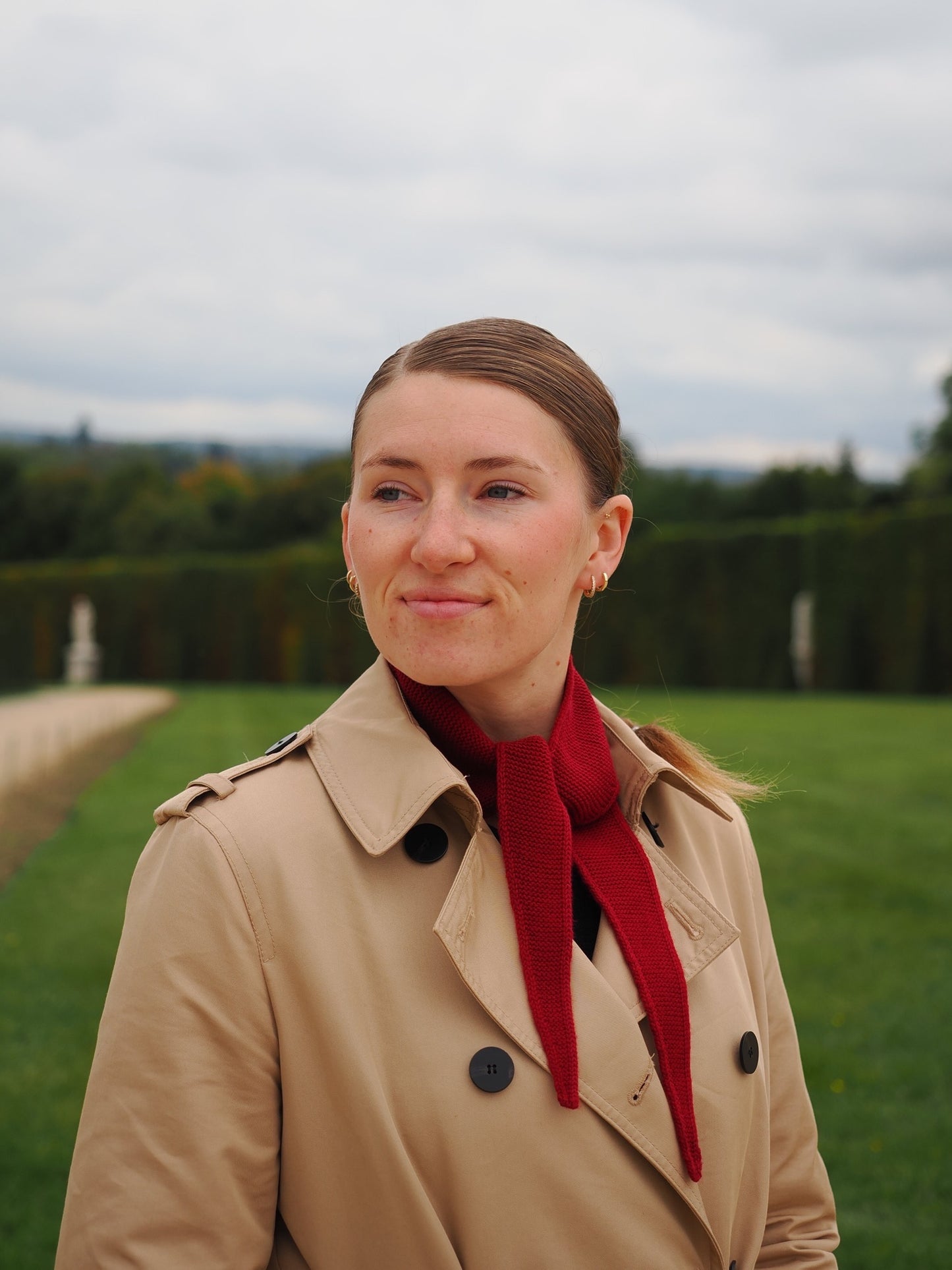 Rouge Triangle Scarf